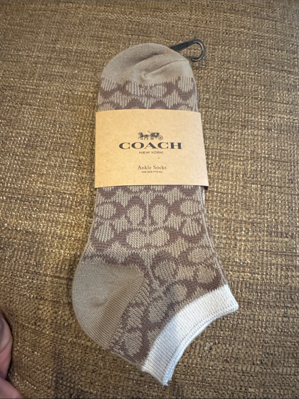 Coach signature logo ankle socks set of 2 one size NWT
